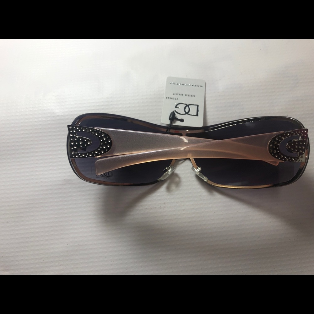 2000s style sunglasses - Picture 4 of 4